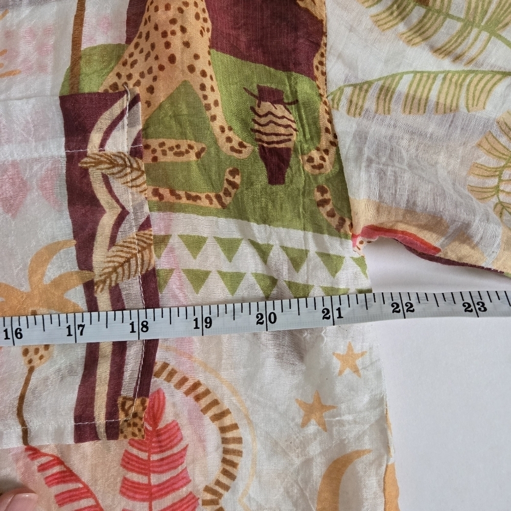 Peach women's button-down blouse with cheetahs and checkered tropical print S - Picture 7 of 8